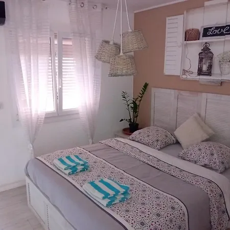 Charmante Maison - Vue Mer- Parking Prive * La Ciotat